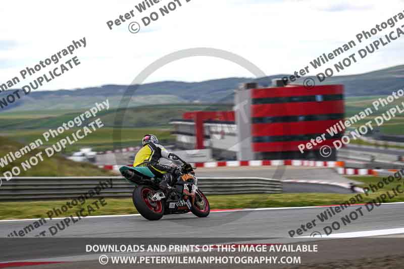 cadwell no limits trackday;cadwell park;cadwell park photographs;cadwell trackday photographs;enduro digital images;event digital images;eventdigitalimages;navarra;no limits trackdays;peter wileman photography;racing digital images;trackday digital images;trackday photos